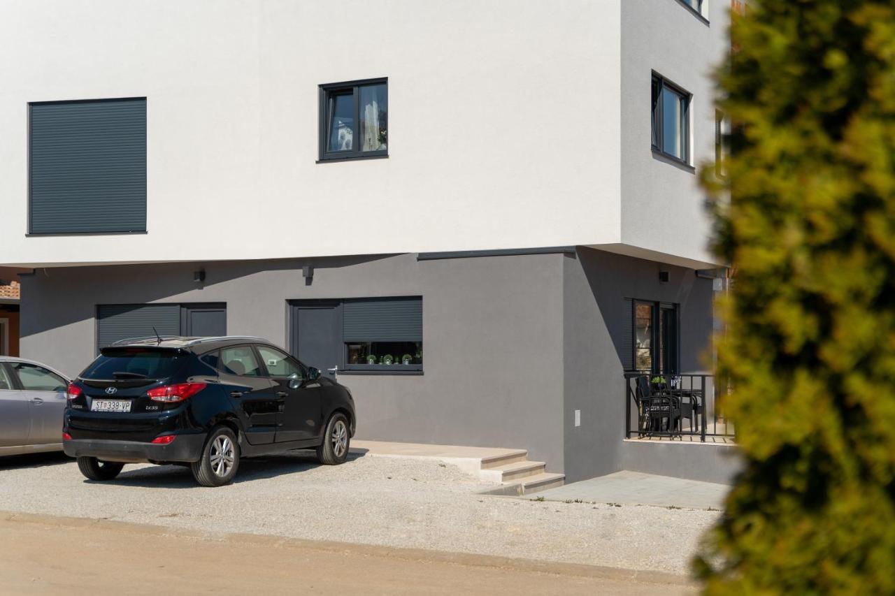 Villa Casa Nera Funtana Esterno foto